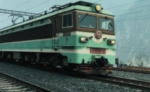 每一個(gè)站臺(tái)都有故事,那是綠皮火車承載過的鄉(xiāng)愁