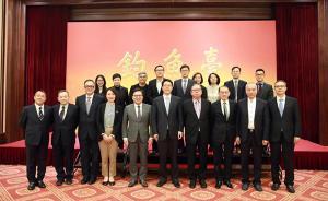 盧新寧履新香港中聯(lián)辦滿月，陪同香港影視界代表團訪京