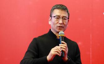 尋找白巖松：新媒體時(shí)代，他是荒野中的燈籠還是孤執(zhí)的駐守？