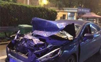 揉眼、隱形眼鏡脫落、低頭尋找：浙江一司機(jī)高速行車追尾貨車