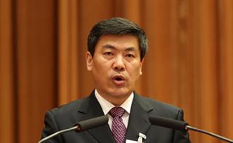 成都市長羅強(qiáng)演唱《我愛你 中國》，被贊“帕瓦羅強(qiáng)”