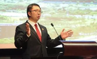 追憶80后法官沈銘：所在科室收到的錦旗多到掛不下