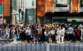 北京各大景點(diǎn)迎百萬游客，網(wǎng)友：五一出趟門，開始理解滅霸了