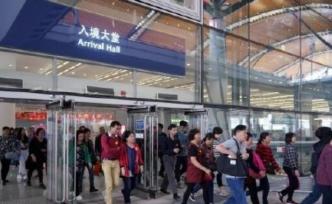 “五一”小长假访港内地旅客近百万，前三天同比增长约四成