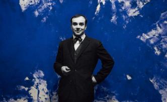 現(xiàn)場|一個(gè)通向“克萊因藍(lán)”的世界，仿佛海洋與天空