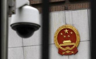 艾滋病罪犯無(wú)隔離場(chǎng)所收押就放回家?檢察官:依法監(jiān)督收監(jiān)