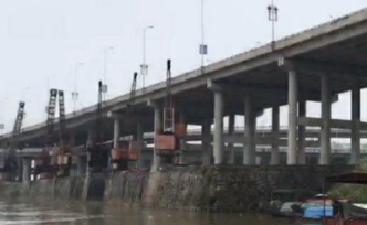 江西女大学生失联后续：赣江发现一具女性遗体，家属赶往辨认