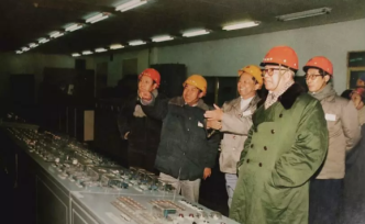媒體刊文憶原國家經(jīng)委主任袁寶華：朱镕基稱他“知我者公”