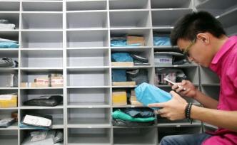 不打招呼就放快件箱，快遞“最后100米”痛點究竟該怎么破