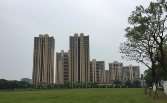 蘇州一地塊降低最高限價(jià)后終止出讓，半個(gè)月已三次出手控樓市