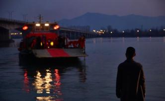 戛納影評(píng)人周首部華語閉幕片，《春江水暖》帶你神游山水長(zhǎng)卷