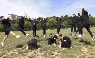 中学老师说大学能恋爱，但全班没女生啊