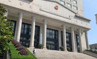 男子因瑣事砸死91歲母親案開庭，曾兩次將兇器扔入垃圾桶