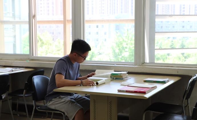 学霸考研获8所名校录取，遗憾未谈恋爱