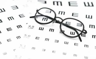 2020年我國近視人口將達(dá)7億，兒童青少年近視需急剎車