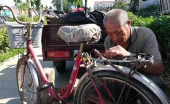 暖聞｜青島老人被舉報占道修車執(zhí)法人員不取締？官方回復暖心