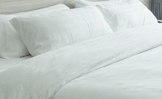 南昌一复读考生午睡没人叫错过英语高考，校方赔偿2.6万