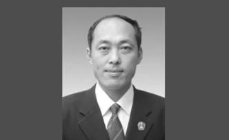 山東昌邑市法院52歲執(zhí)行局局長謝嘯林積勞成疾，因公殉職