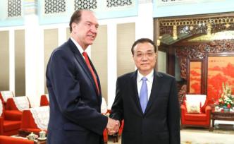 李克強(qiáng)：將繼續(xù)深化簡(jiǎn)政放權(quán)等改革，實(shí)施大規(guī)模減稅降費(fèi)