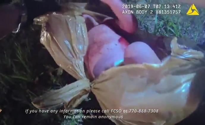 女嬰被裝塑料袋中遺棄，美警方征求線索