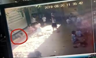 海南臨高一幼兒園玻璃窗掉落砸傷6歲女童，教育局已介入調查