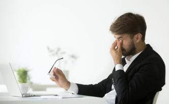 常犯肠胃炎、易激动？英国医生：你过劳了，可以做这些来缓解