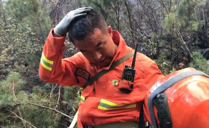 大興安嶺火場全線合圍，消防員流汗如洗頭