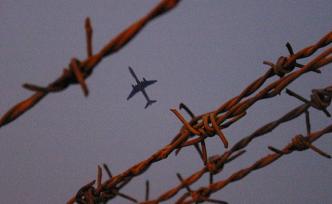 外逃就是“天堂”？其实这些腐败分子迈进的却是“炼狱”