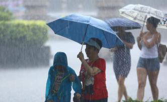 晚安·世界｜海南將迎今年我國首個登陸臺風(fēng)，三亞遭強降雨