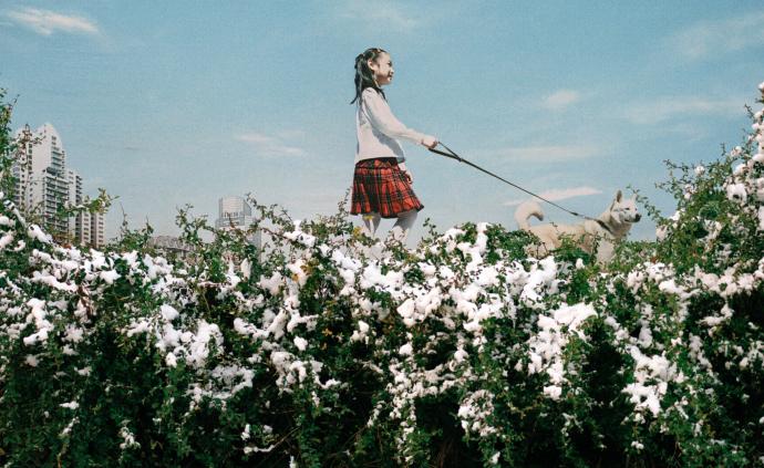 時(shí)代浪花⑨︱朱鋒：巨幅廣告幻景讓人激動(dòng)