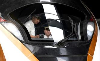 晚安·世界｜全國鐵路今起調(diào)圖，暑期高峰日增26萬個席位