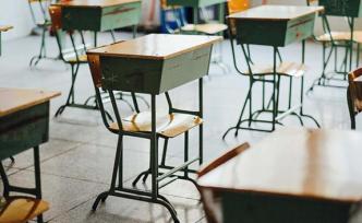 半月談：讓教師“敢”舉“戒尺”，仍須達成更多共識