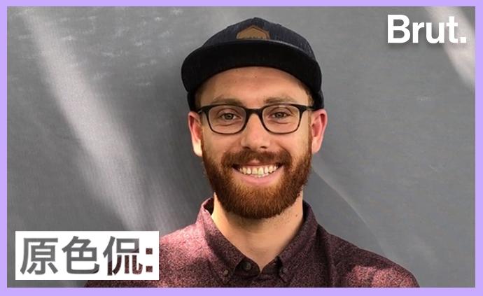 在這塊沖浪板里，他放了一萬個煙頭