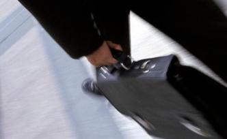 人民日報(bào)：不做推諉扯皮、不思進(jìn)取的庸官