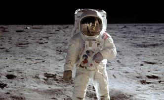 人類登月50周年，世界各地都在紀(jì)念這偉大的“一小步”