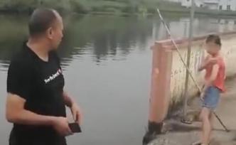 暖闻｜重庆涪陵一副镇长救起落水女童：我会游泳，救是正常事