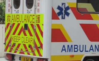 香港元朗发生巴士与货车相撞事故，已致1死14伤