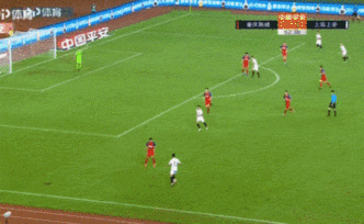 首秀進球又助攻，上港外援阿瑙托維奇卻笑不出來