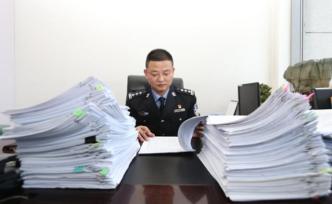 新时代奋斗者｜从警25年，他成为打击上海“套路贷”第一人