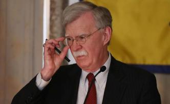 與特朗普一個唱紅臉一個唱白臉，博爾頓或許沒那么容易“涼”