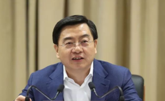 陳偉俊任浙江省委常委，溫州市委書記任內(nèi)當(dāng)?shù)卦O(shè)民營企業(yè)家節(jié)