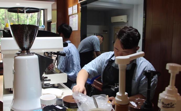 有心智障礙的他們，在咖啡吧自食其力