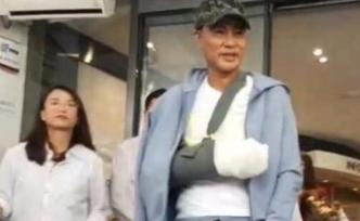 任達華微笑出院：感謝大家關(guān)心，手傷仍需時間復原