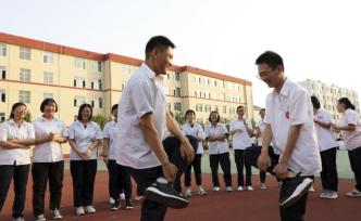 2018年全國有各類學校近52萬所，在校生2.76億人