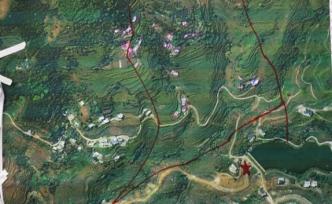 貴州水城滑坡救援現(xiàn)場(chǎng)再次發(fā)生泥石流險(xiǎn)情，救援被迫轉(zhuǎn)移區(qū)域