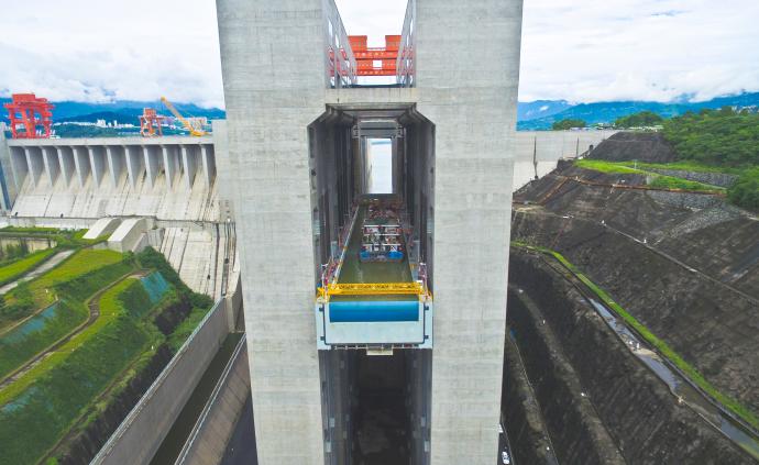 体验三峡升船机后，少年立志投身水电