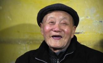 “當年的流血犧牲都值得”——回訪總書記會見的老英雄張富清