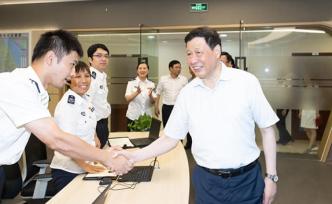 應(yīng)勇調(diào)研市生態(tài)環(huán)境管理平臺(tái)，生態(tài)環(huán)境的改善就是民生改善