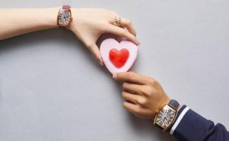 执子之手与子偕老,充满爱的腕表让时光也变得缱绻温柔