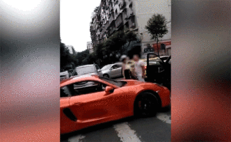 保时捷女司机做土石方生意，所长丈夫被查